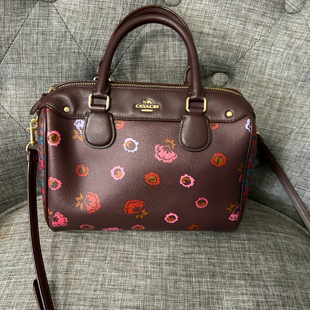 MINI BENNETT SATCHEL WITH PRIMROSE FLORAL PRINT (COACH F24077)